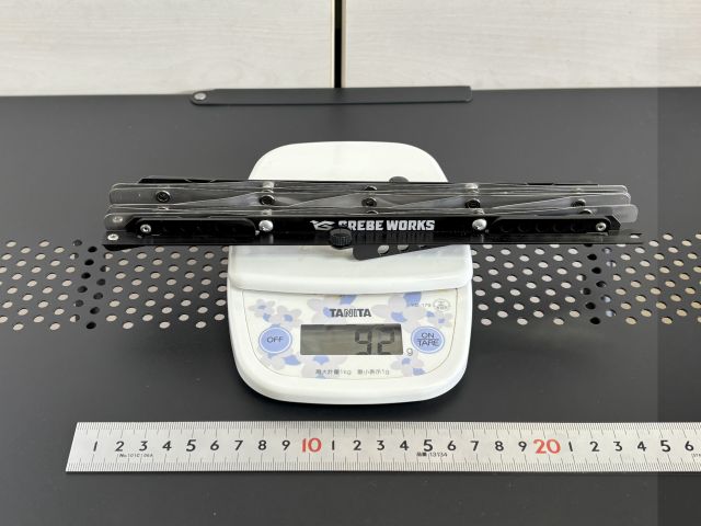 GREBE WORKS ULエアメッシュテーブルの重量測定：量りの値は92g